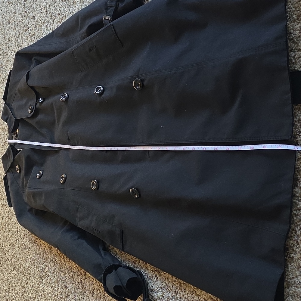Burberry Classic Black Belted Trench Coat - Picture 12 of 15